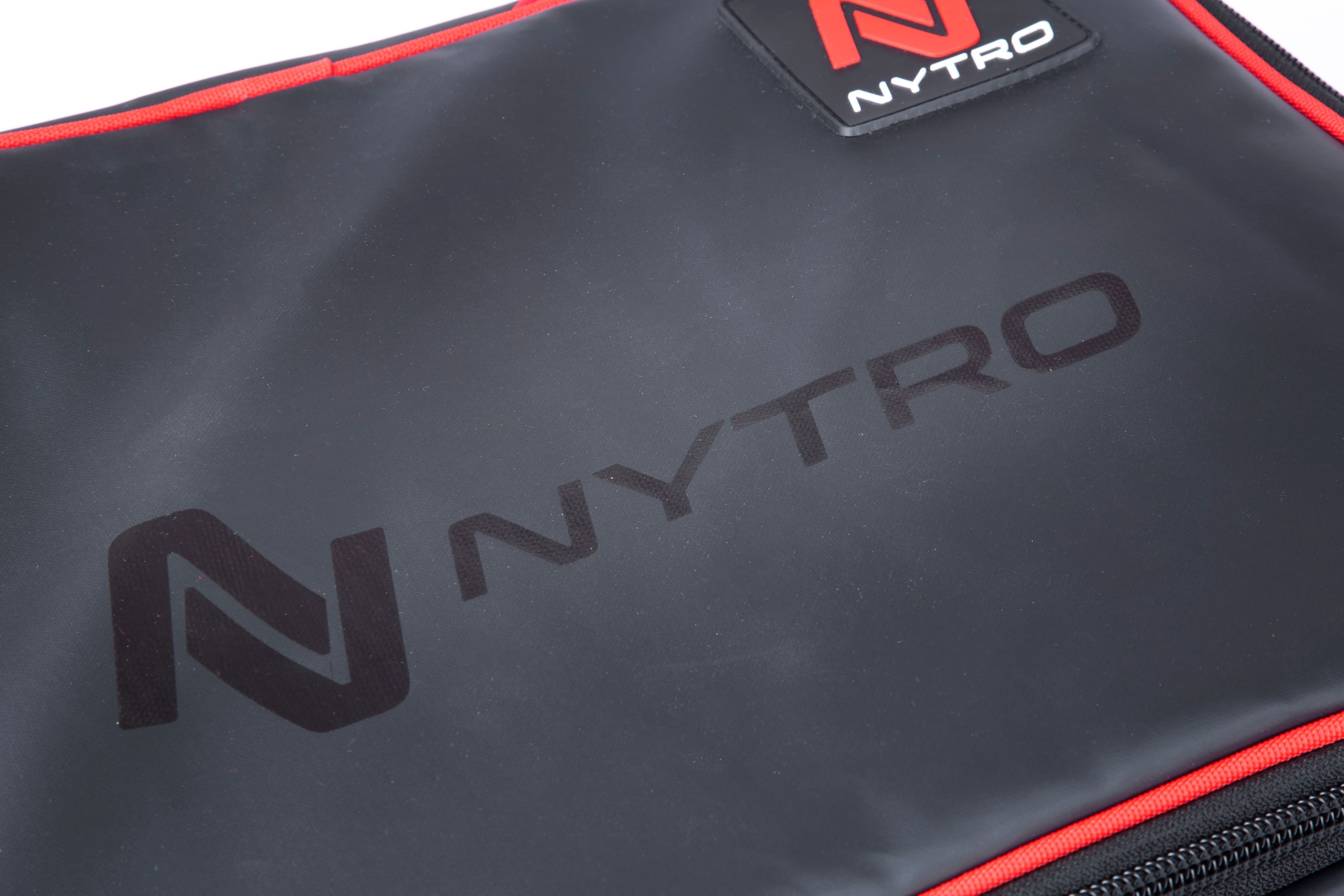 Nytro Sublime Feeder Box Bag