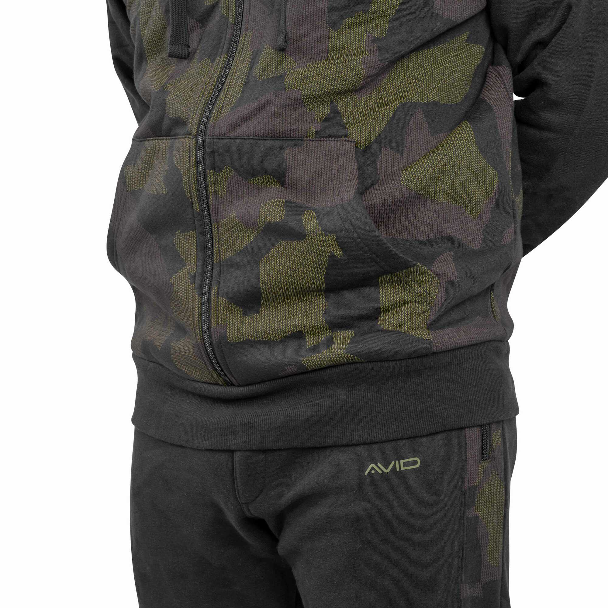 Avid Carp Distortion Onesie Vispak