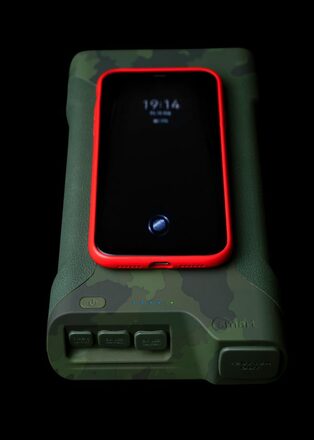 RidgeMonkey Vault C-Smart Wireless 77850mAh Powerbank Camo