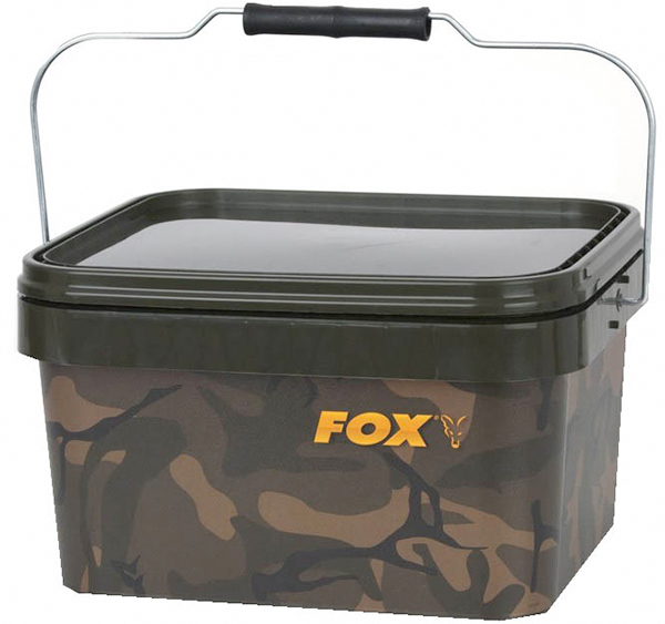 Ultimate Carp Tacklebox, boordevol end-tackle van bekende topmerken - Fox Camo Square Bucket 5L